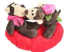 Casal Macaco Beijinho no coração de pelúcia - 16cm